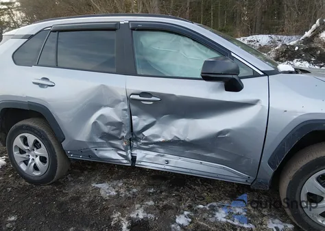 2019 Toyota Rav4 Le z USA, uszkodzony, nr VIN 2T3F1RFV0KW054010